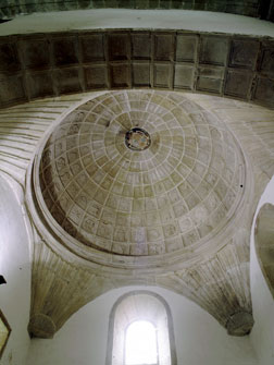 interior da igrexa